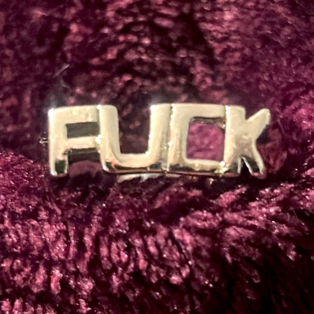 NWOT Ring SS Fuck size 12 unisex